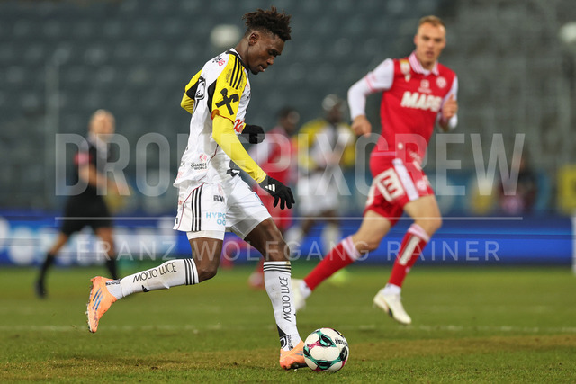 Austrian Bundesliga: Grazer AK 1902 vs LASK | GRAZ, AUSTRIA, 13.DEC.25 - SOCCER - ADMIRAL Bundesliga, Grazer AK 1902 vs LASK. The image shows Modou Keba Cisse (Lask).