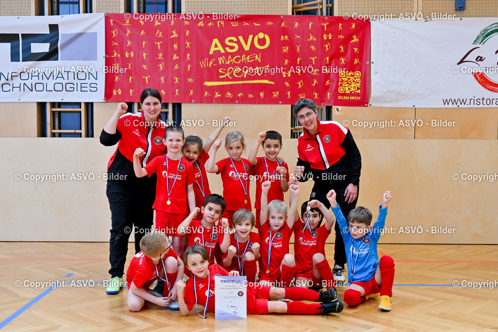 ASVÖ_ Fussballturnier SV Gallneukirchen_ 08.02.2025-148 | 08.02.2025, Gallneukirchen, AUT, ASVÖ, Fussball Nachwuchs Hallenturnier 2025, SV Gallneukirchen im Bild Teilnehmer U 7©Harald Dostal / fodo.media - Realisiert mit Pictrs.com