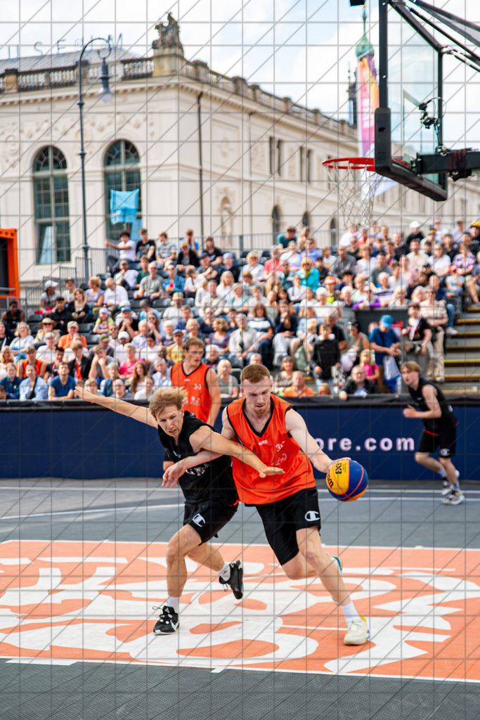 DIE FINALS 2025 | Dt. Meisterschaft 3x3  | Männer | //  01.08.25: DIE FINALS 2025 | Dt. Meisterschaft 3x3  | Männer / Dresden / Deutschland  //   CREDIT:www.bullenfotos.de, Martin König, Hörner Weg 40, D-49078 Osnabrück, +4917663732967 // Nutzung und Weitergabe nur zu den vereinbarten Zwecken. Presseanfragen an Ersteller. Alle Rechte beim Ersteller. Honorierung nach MFM. - Realisiert mit Pictrs.com