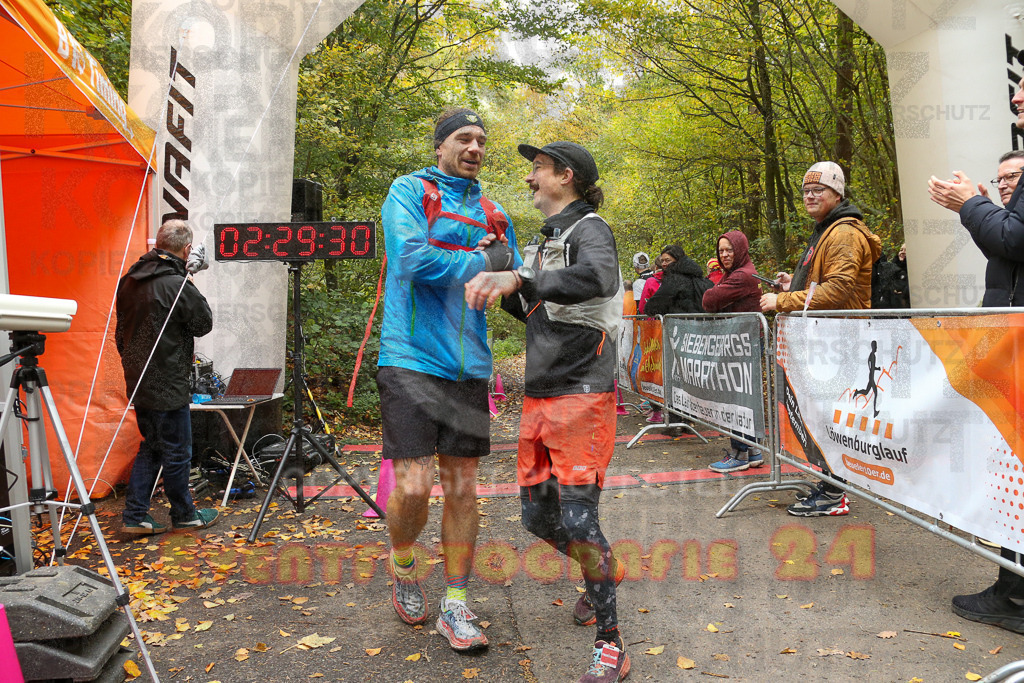 251026_1231_EX1_0583 | Sportfotografie im Rhein-Sieg Kreis, Köln, Bonn, NRW, Rheinland Pfalz, Hessen, etc. Unser Tätigkeitsfeld umfasst den Laufsport vom Volkslauf über den Marathon, Duathlon, Triathon bis zum Ultralauf wie Kölnpfad Ultra oder Schindertrail.