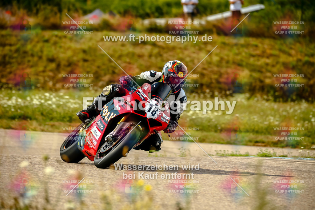Chambley Juli-0575 | Hier findet Ihr Bilder von Touristenfahrten auf der Nürburgring Nordschleife oder von anderen Veranstaltungen die ich besucht habe. Viel Spass beim Durch Schauen 