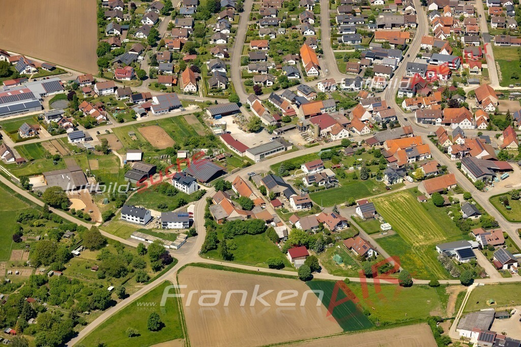 sontheim-an-der-brenz-aktuelles-luftbild-614-jahr-2025 | Luftaufnahme der Stadt Sontheim an der Brenz - Die Luftaufnahme wurde 2025 vom UL-Flugzeug heraus erstellt ( keine Drohne ) - Hochauflösende Luftaufnahme - für professionelle Ausdrucke geeignet. Die Geschenkidee !Mit Lizenz und Bildrechte bestellbar