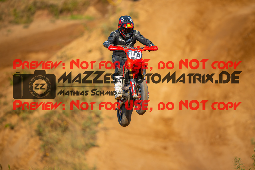 MaZZes-Fotomatrix-20260815-602396 | S2