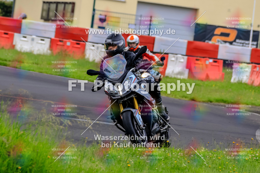 VBK-6584 | Hier findet Ihr Bilder von Touristenfahrten auf der Nürburgring Nordschleife oder von anderen Veranstaltungen die ich besucht habe. Viel Spass beim Durch Schauen 