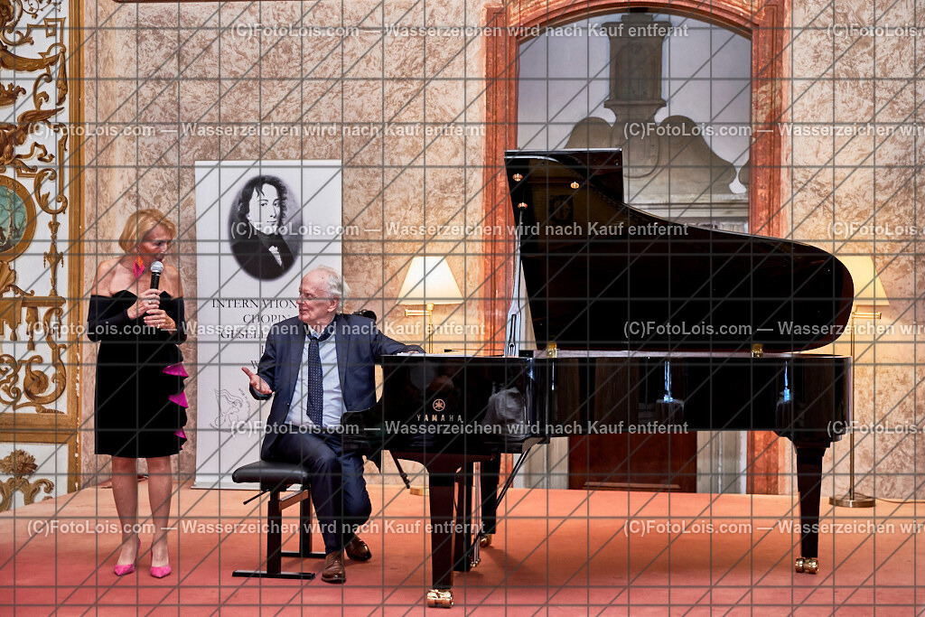 ALS7875_XXXX-Chopin-Festival_Nocturno_Olejniczak Janusz | (C)FotoLois.com, Alois Spandl. XXXX. Chopin-Festival in der Kartause Gaming, 'NOCTURNO' - nächtliches Konzert bei Kerzenlicht in der Barockbibliothek, Sa 17. August 2024.