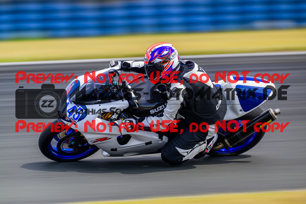 MaZZes_FotoMatrix_240725_6007705_2001 | BLAU