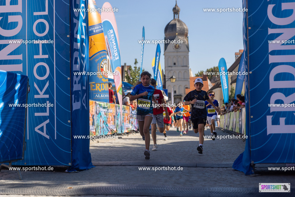 VJ__3475 | Stadtlauf Erding 2025 #stadtlauferding #erdingstadtlauf #stadtlauf_erding #laufmotivation #trisporterding #yourpictrs #sportshot_your_pictrs