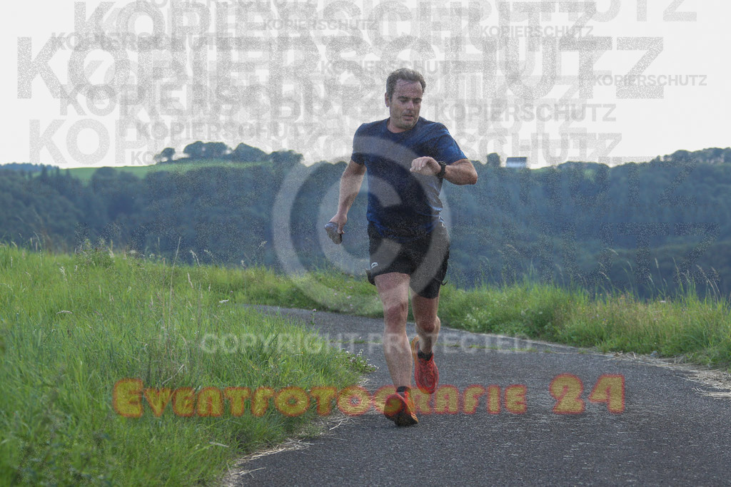 230804_1905_EV4_4086 | Sportfotografie im Rhein-Sieg Kreis, Köln, Bonn, NRW, Rheinland Pfalz, Hessen, etc. Unser Tätigkeitsfeld umfasst den Laufsport vom Volkslauf über den Marathon, Duathlon, Triathon bis zum Ultralauf wie Kölnpfad Ultra oder Schindertrail.