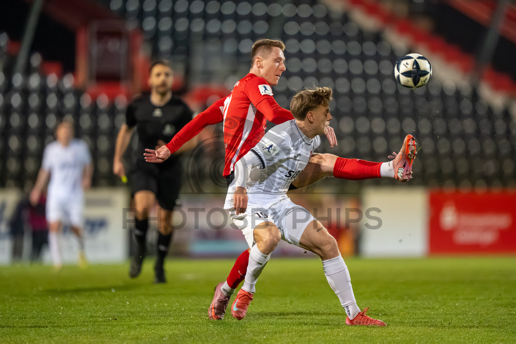 SG Sonnenhof Grossaspach vs. TSV Steinbach Haiger, Fussball, Regionalliga Suedwest, 25. Spieltag, 20.03.2026 | Loris Maier (SG Sonnenhof Großaspach, #27),SG Sonnenhof Grossaspach vs. TSV Steinbach Haiger, Fussball, Regionalliga Suedwest, 25. Spieltag, 20.03.2026Foto: photosbyphips/Philip Ziegler