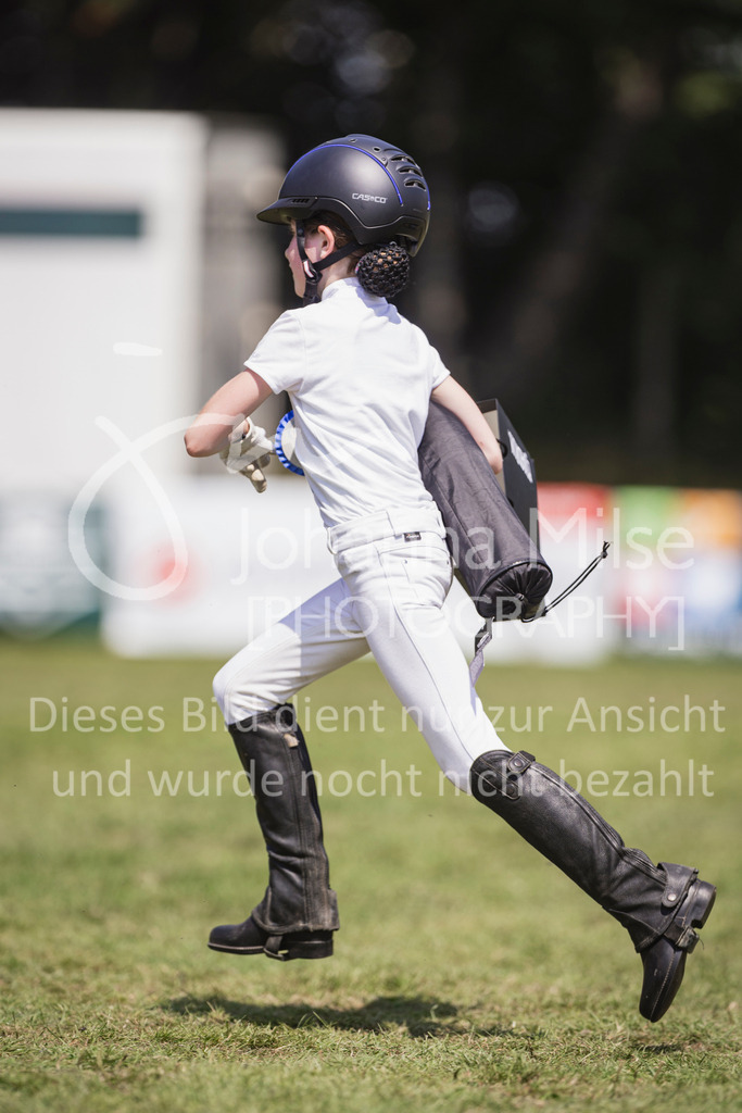 240720_LC_Reiter-WB-140 | Deine schönsten Turniermomente als professionelle Fotos! Entdecke hochwertige Pferdesport-Fotografie im Online-Shop. Jetzt Fotos finden & bestellen!