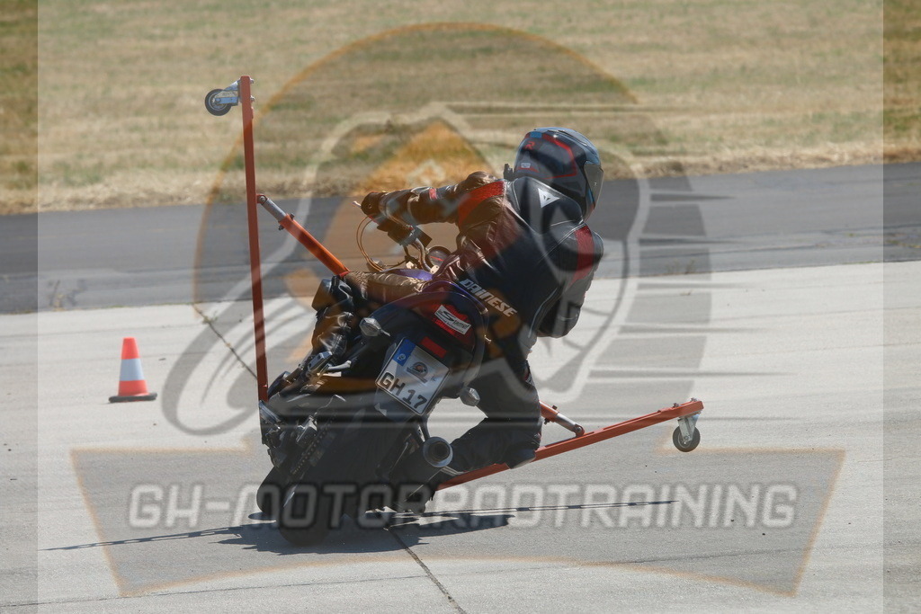 IMG_3082 | gh-motorradtraining-foto.de - Realisiert mit Pictrs.com