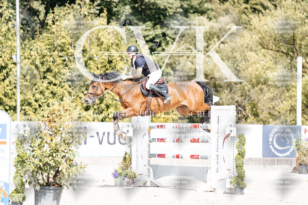 CK904896 | Turnierfotografie Pferdefotografie Trier Rheinland-Pfalz Pferdesport Reitsport Tierfotografie Sportfotografie Pferdevideo Pferdevideografie Equestrianvideography equestrianphotography  - Realisiert mit Pictrs.com