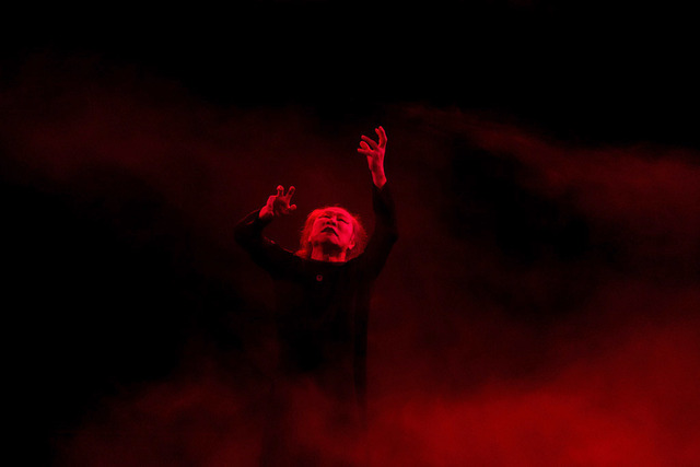 Tadashi Endo - Shinkai No Tamashii - Die toten Seelen | Digital Fotografie für großformatige FineArtPrint, im Gallus Theater Frankfurt am Main 2024, Butoh Tänzer Tadashi Endo: http://www.butoh-ma.de/
Digital photography for large format FineArtPrint, in Gallus Theater Frankfurt am Main 2024, Butoh dancer Tadashi Endo: http://www.butoh-ma.de/
 - Realisiert mit Pictrs.com