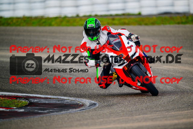 MaZZes_FotoMatrix_240910_6007705_3171 | ROT