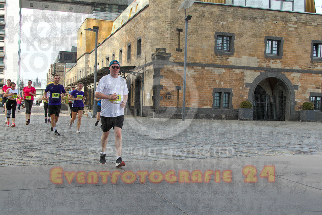250920_1504_EV4_8011 | Sportfotografie im Rhein-Sieg Kreis, Köln, Bonn, NRW, Rheinland Pfalz, Hessen, etc. Unser Tätigkeitsfeld umfasst den Laufsport vom Volkslauf über den Marathon, Duathlon, Triathon bis zum Ultralauf wie Kölnpfad Ultra oder Schindertrail.