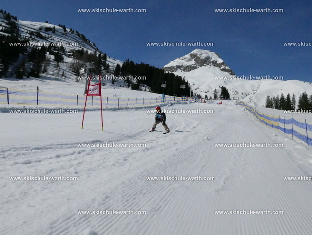 Evelyn(1) | Photos von der Skischule Warth - Realisiert mit Pictrs.com