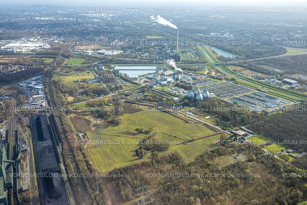 Bottrop260305419FreiheitEmscher | Luftbild, „Freiheit Emscher“ großes interkommunalen Stadtentwicklungsprojekte in NRW, von Essen, Bottrop und RAG Montan Immobilien, 1.700 Hektar, inklusive 150 Hektar ehemaliger Bergbauflächen, entsteht bis ca. 2030 ein neuer, nachhaltiger urbaner Raum für innovat, , Welheim, Bottrop, Ruhrgebiet, Nordrhein-Westfalen, Deutschland