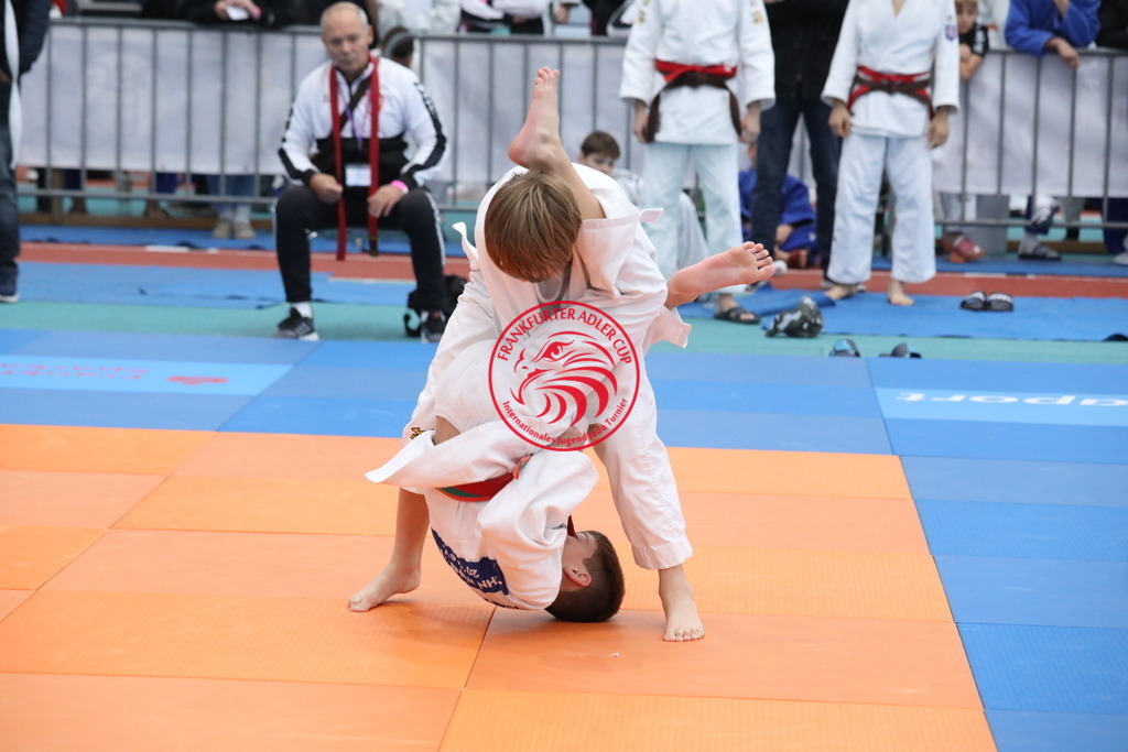 1J7A2727 | Fotos vom Adler Cup - Pictures from Adler Cup

Hier findet Ihr alle Eindrücke und großen Momente der Adler Cup Wochenenden. Here you will find all impressions and great moments of the Adler Cup weekends. - Realisiert mit Pictrs.com