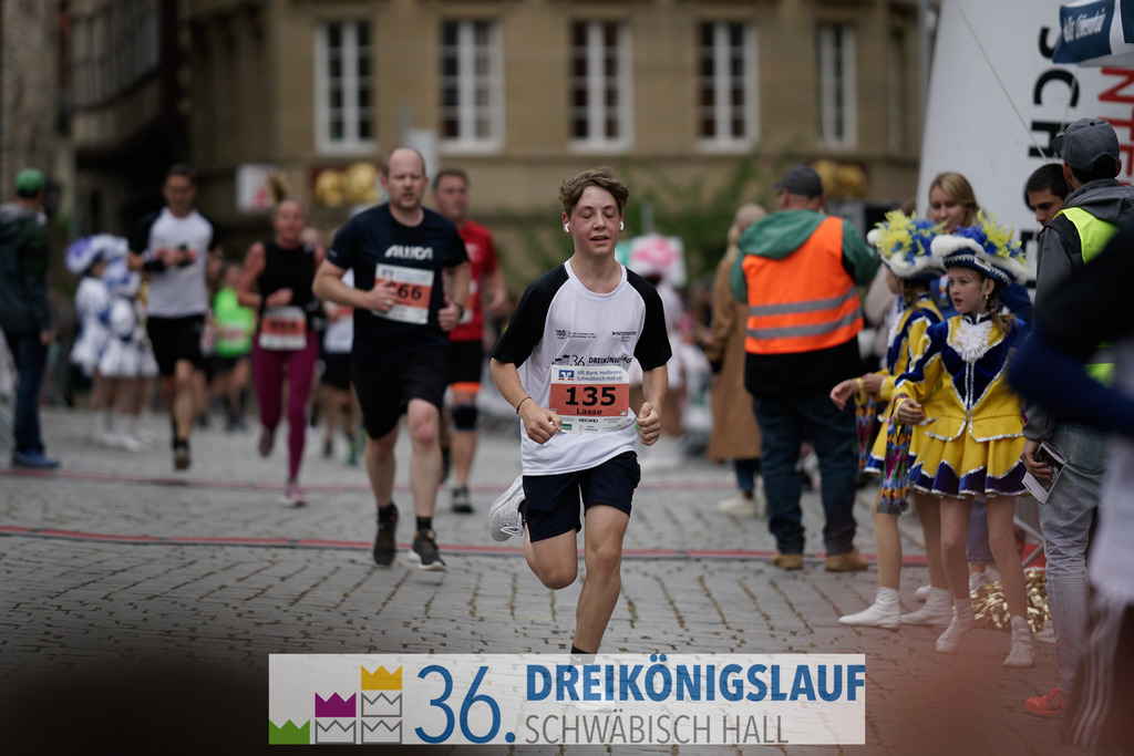 VR Bank Hauptlauf 10km | 3königslauf 2022 VR Bank Hauptlauf - Realisiert mit Pictrs.com