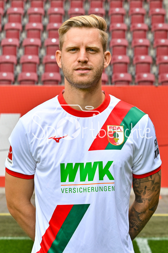 FC Augsburg 2025/26 | Arne MAIER / Einzelfoto / Freisteller / Media Day FC Augsburg: WWK-Arena am 06.08.2025