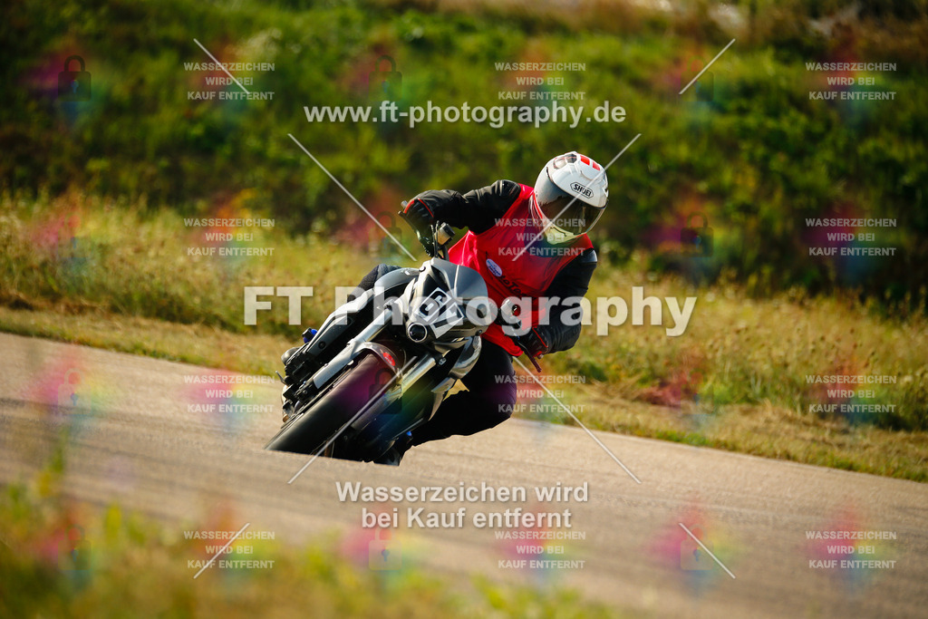 _MOT6421 | Hier findet Ihr Bilder von Touristenfahrten auf der Nürburgring Nordschleife oder von anderen Veranstaltungen die ich besucht habe. Viel Spass beim Durch Schauen 