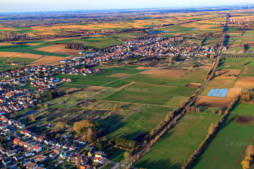 Luftbild: Dorfansicht im Viehstrich aus Südosten in Steinfeld im Bundesland Rheinland-Pfalz in Deutschland. Foto: IMG_38799.jpg vom 20.03.2011 durch Werner Riehm/FLY-FOTO.de