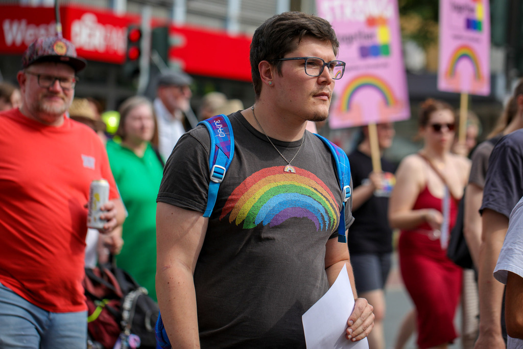 CSD_Moers_190725_041 | Bildergalerie von Sport-Ereignissen aber auch von weiteren spannenden Dingen - nicht nur vom Niederrhein. In Anlehnung an den bekannten Spruch von Hanns Dieter Hüsch heißt das Motto: "Niederrhein ist überall".  - Realisiert mit Pictrs.com