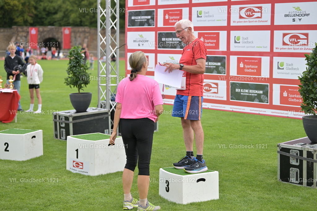 2026-08-23_Sparkassenlauf_Siegerehr_KH_00056 | Die Fotografen - Realisiert mit Pictrs.com