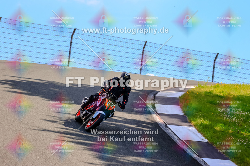 _TCM4183 | Hier findet Ihr Bilder von Touristenfahrten auf der Nürburgring Nordschleife oder von anderen Veranstaltungen die ich besucht habe. Viel Spass beim Durch Schauen 