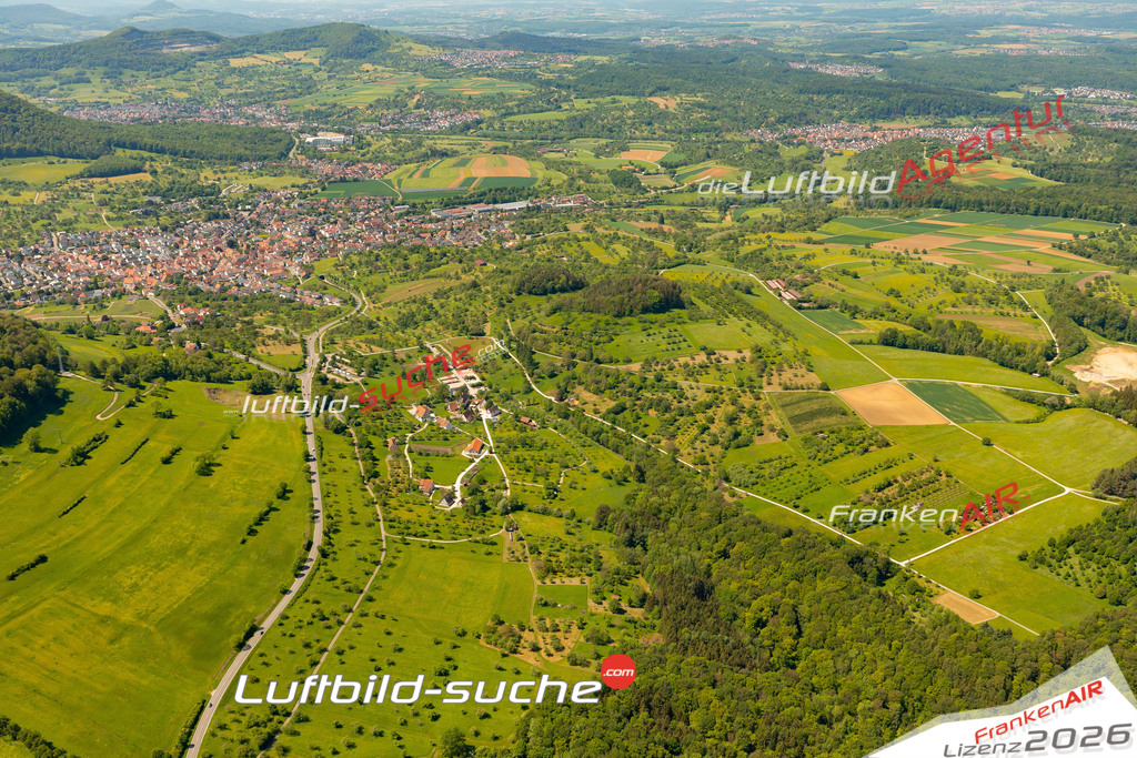 Das Luftbild zeigt : Engelberg Beuren - Die Luftaufnahme wurde 2024 vom UL-Flugzeug aus erstellt ( keine Drohne ) - Hochauflösende Luftaufnahme - Für grossformatige Ausdrucke geeignet. Die Geschenkidee !Mit Lizenz und Bildrechte bestellbar