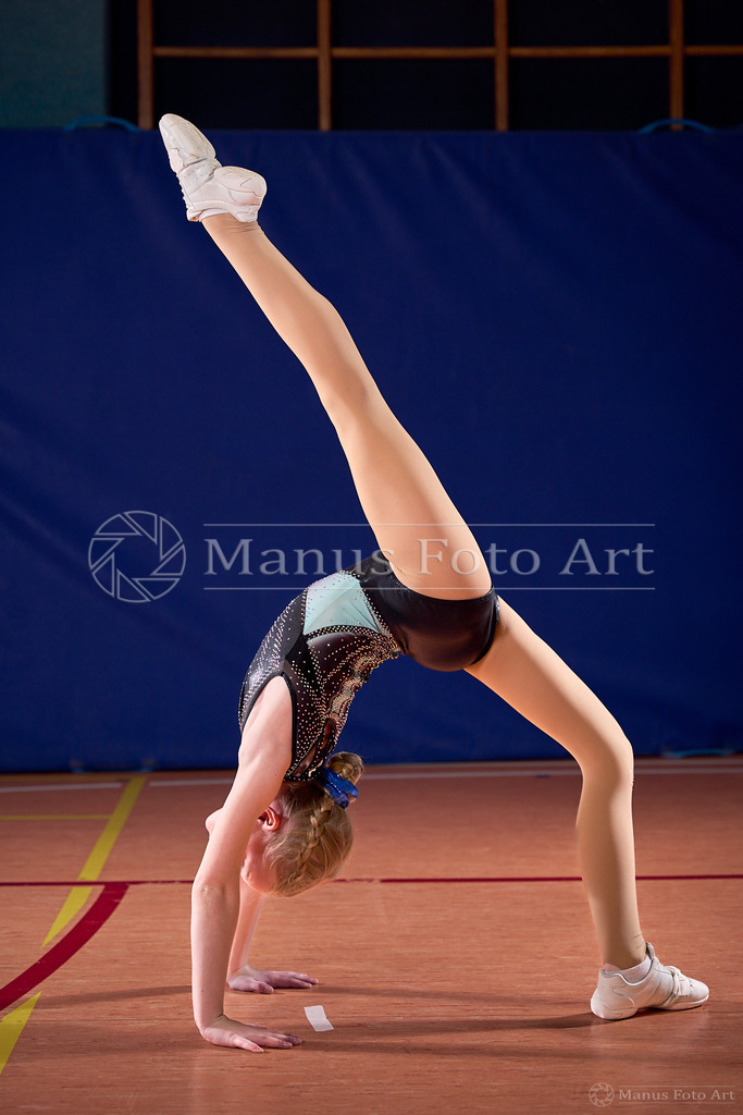 B-DSC00334 | Professionelle Sportfotografie in Hamburg, Schleswig-Holstein und Niedersachsen – spezialisiert auf Rhönrad, Geräteturnen, Leistungsturnen und rhythmische Sportgymnastik. Bundesweite Begleitung von Rhönrad-Events. Jetzt Sport-Fotos - Realisiert mit Pictrs.com