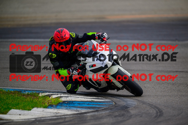 MaZZes_Fotomatrix_20250421_6007705_4196 | ROT