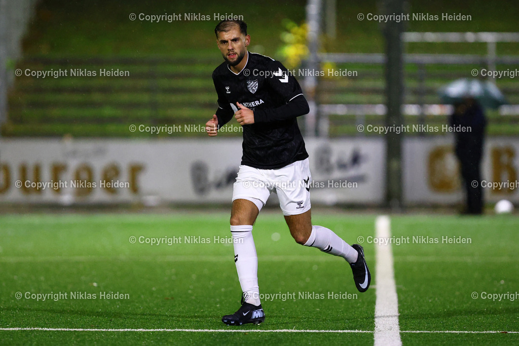 NH_SCVictoriaHamburg_Teutonia05_OberligaHamburg_14112025 | #9 Arbes Tahirsylaj (Teutonia 05)Fußball I Herren I Gamesright Oberliga Hamburg I Saison 2025-2026  I 17. Spieltag I SC Victoria Hamburg - Teutonia 05 I 14.11.2025 I Stadion Hoheluft