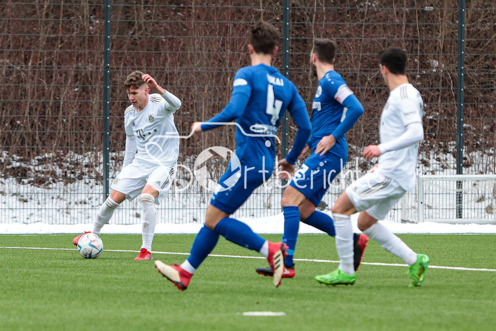 FC Bayern Amateure - Bahlinger SC | HERRMANN (FCB 11) am Ball