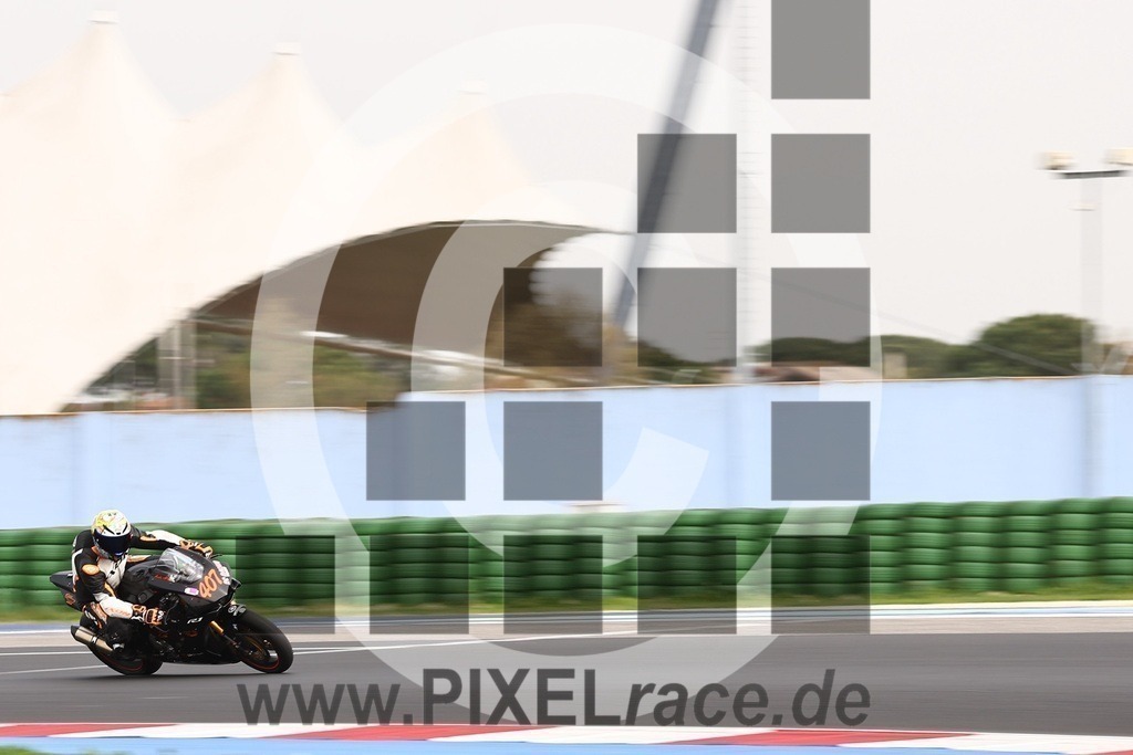 0407-20240330_04519 | Schöne Erinnerungen an spannende Momente - das festzuhalten ist unser Job. PIXELrace.de ist seit 2003 auf den Rennstrecken Europas unterwegs um die Action draußen beim Fahren und die wunderbare Stimmung imm Fahrerlager für euch einzufangen.