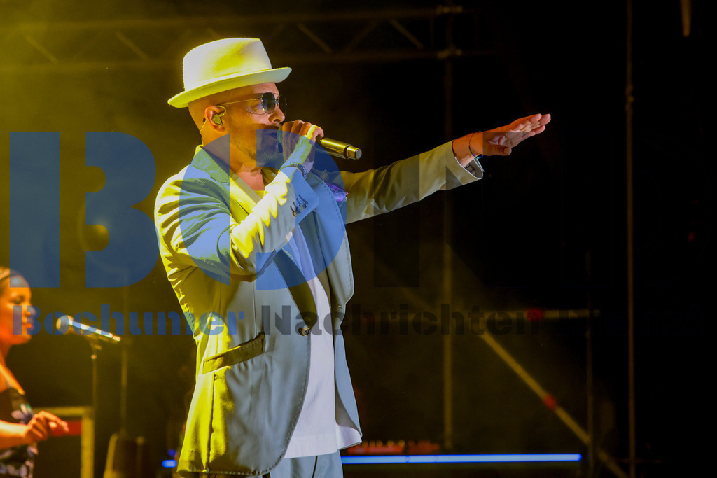 Zeltfestival Ruhr 2024 - Jan Delay  {date} -  | {headline}(Foto: Sebastian Sendlak / BOND) - Realisiert mit Pictrs.com