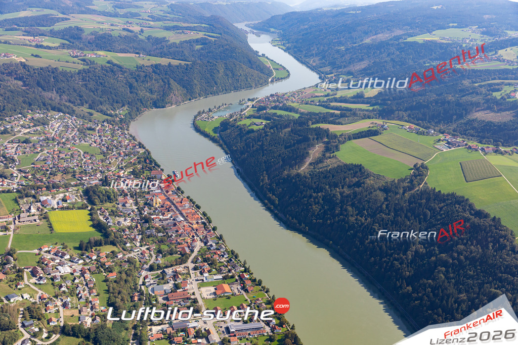 Das Luftbild der Stadt Obernzell wurde 2020 vom Flugzeug heraus erstellt (keine Drohne) Aufnahmehöhe ca.400 Meter- hohe Auflösung und Qualität garantiert!