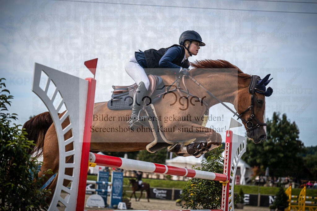 DOS_6542 | Entdecke hochwertige Reitturnierfotos von Foto Oger. Professionell, emotional und authentisch – jetzt Lieblingsmomente im Shop bestellen.Deutschlandweite Turnierfotografie. - Realisiert mit Pictrs.com