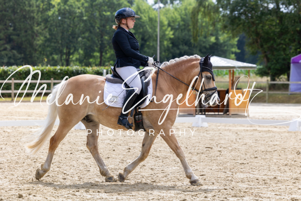 7I8A4747 | melanie-engelhardt-photography - Realisiert mit Pictrs.com