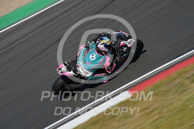 2025_05_13_PBK_24044 | Sportfotografie; SlowMotion; Video; Rennstrecke; Hafeneger; Speer; Racing; RSE; BMW; CBO; Trackday; Motorsportarena; Hockenheimring; Brno; Most; Barcelona; Valencia