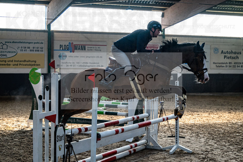 20240308-DOS_2752 | Entdecke hochwertige Reitturnierfotos von Foto Oger. Professionell, emotional und authentisch – jetzt Lieblingsmomente im Shop bestellen.Deutschlandweite Turnierfotografie. - Realisiert mit Pictrs.com