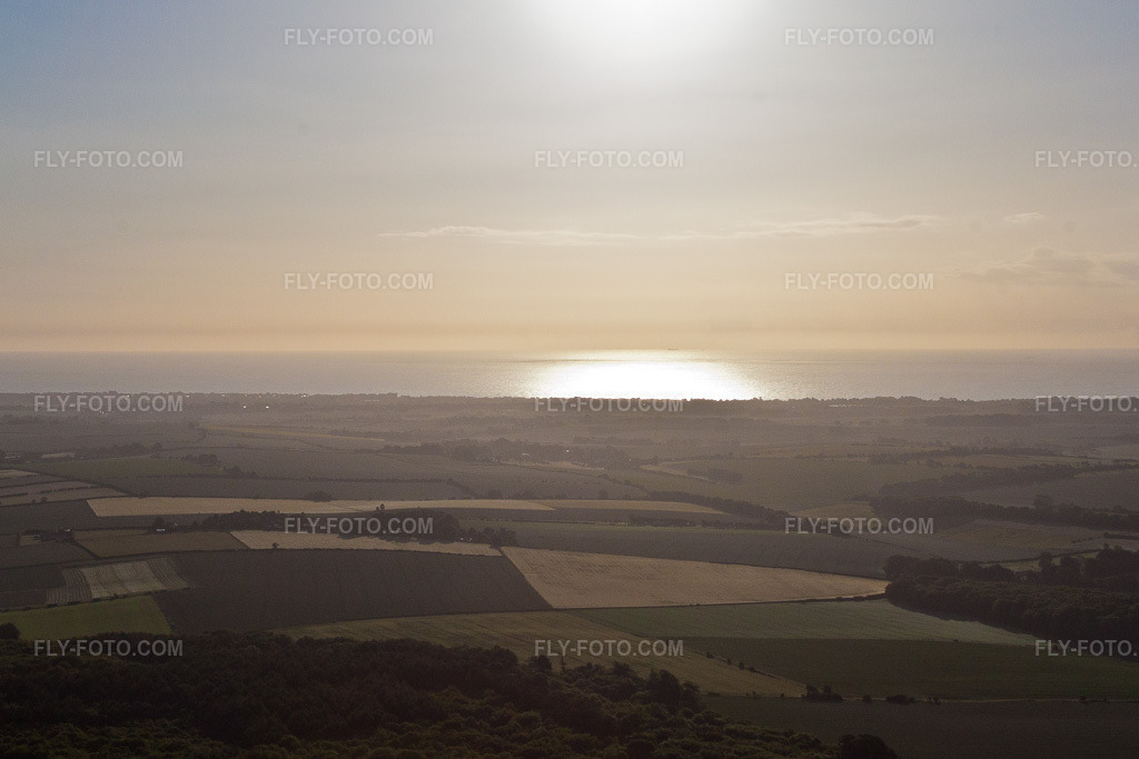 Aerial view: The Channel at Whitfield in Whitfield in the state England, Great Britain. – Photo: IMG_40563(39481).jpg taken on 06/09/2011 by Werner Riehm/FLY-FOTO.com – Resolution of the original: 4446 x 2964 px
