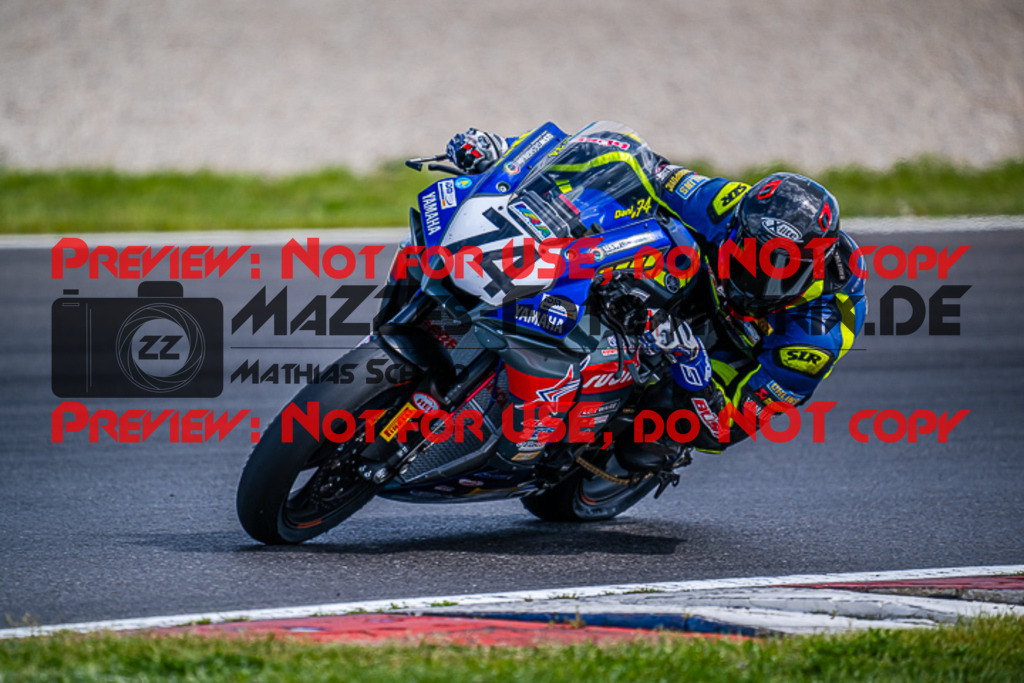 MaZZes_FotoMatrix_220506_90608 | Fotograf Mathias Schmid
Sportfotograf,
Eventfotograf,
Hochzeitsfotograf,
Portraitfotograf