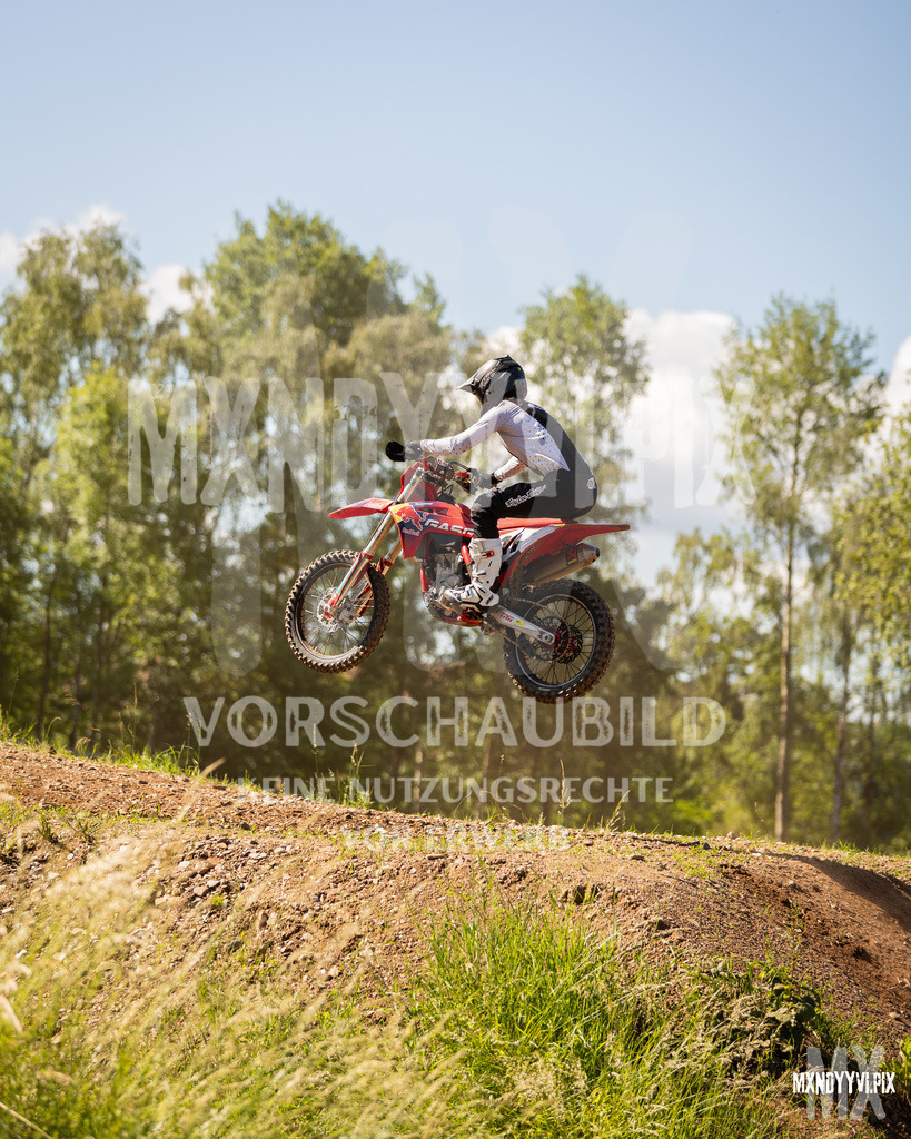 866A0882 | mxndyyvipix
