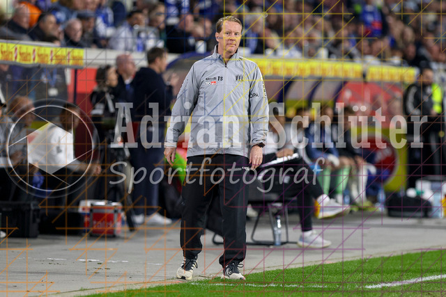 07.04.2026, GER, Fussball, Herren, 3. Liga, Saison 2025/2026, MSV Duisburg - VfL Osnabrück | Timo Schultz schaut 