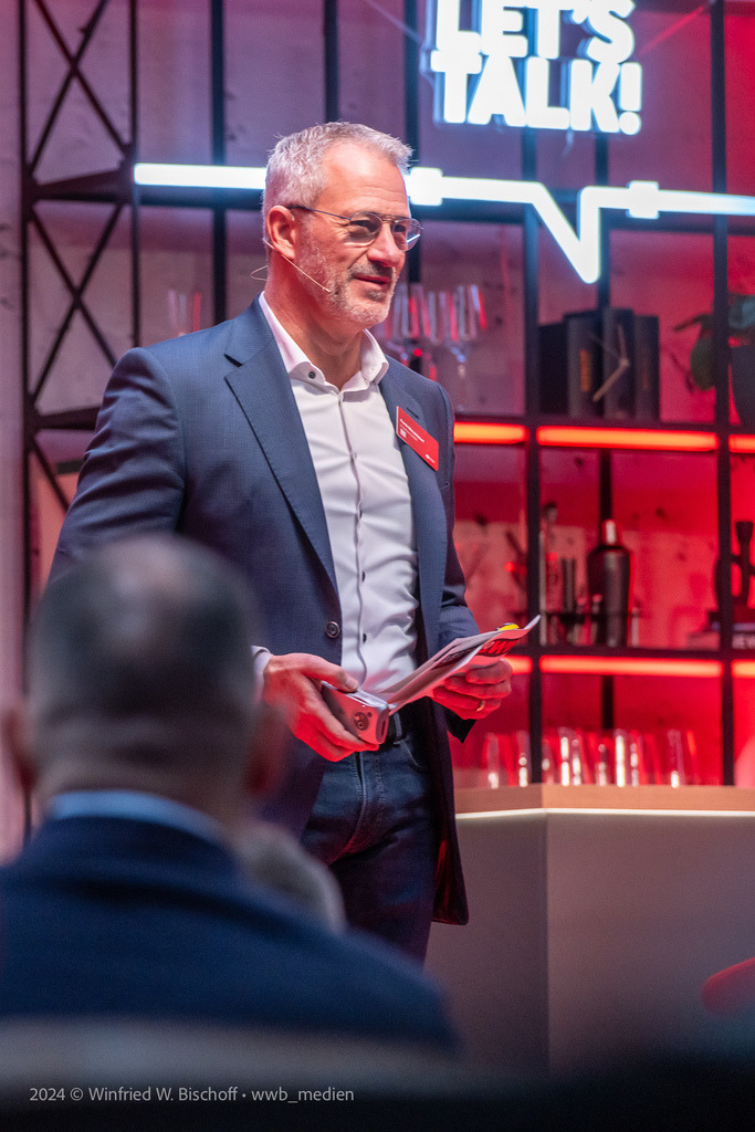 wwb_2086 | <Fotografie> <Video> <Film> <Winfried Bischoff> - Realisiert mit Pictrs.com