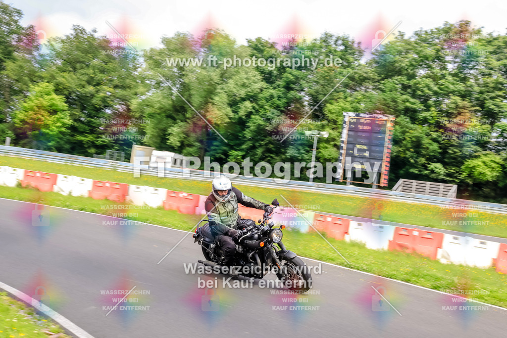 VBK-7254 | Hier findet Ihr Bilder von Touristenfahrten auf der Nürburgring Nordschleife oder von anderen Veranstaltungen die ich besucht habe. Viel Spass beim Durch Schauen 