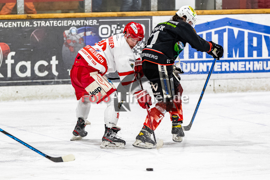 Bayernliga Eishockey Meisterrunde, TSV Peißenberg "Miners" gegen TEV Miesbach am 3.2.23 in Peißenberg | Bayernliga Eishockey Meisterrunde, TSV Peißenberg "Miners" gegen TEV Miesbach am 3.2.23 in Peißenberg