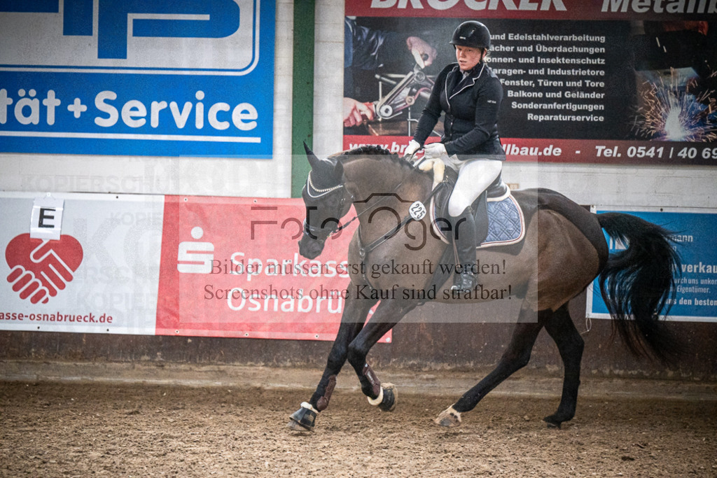 DOS_1127 | Entdecke hochwertige Reitturnierfotos von Foto Oger. Professionell, emotional und authentisch – jetzt Lieblingsmomente im Shop bestellen.Deutschlandweite Turnierfotografie. - Realisiert mit Pictrs.com