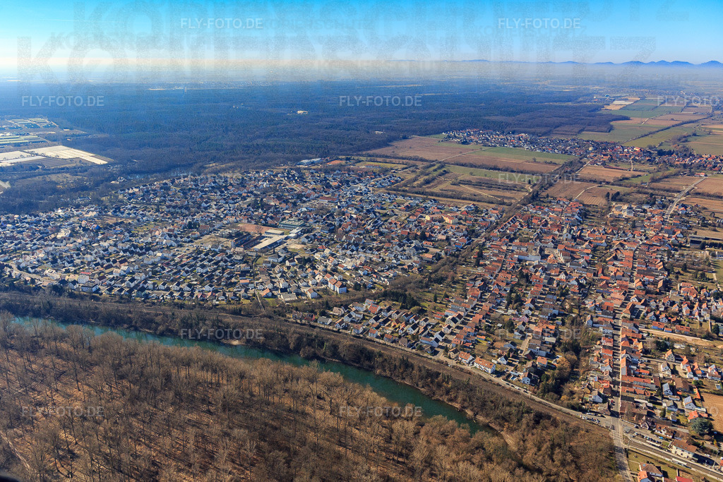 Ortsansicht aus Osten | Luftbild: Ortsansicht aus Osten in Lingenfeld im Bundesland Rheinland-Pfalz in Deutschland. Foto: IMG_112857.jpg vom 27.02.2019 durch Werner Riehm/FLY-FOTO.de - Realisiert mit Pictrs.com